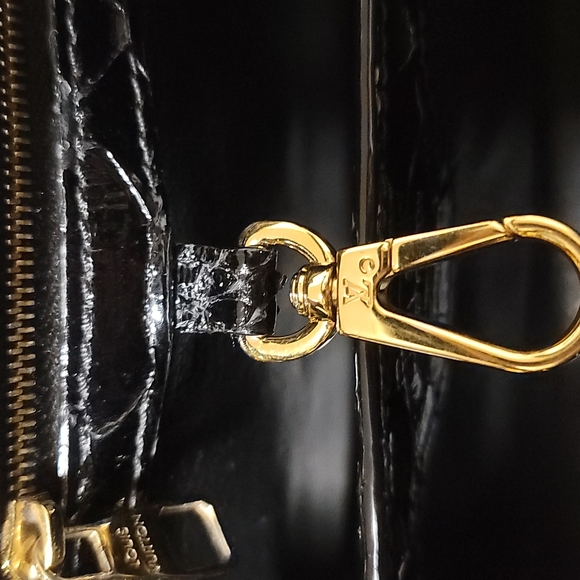 LOUIS VUITTON RARE Black Python Capucines Handbag BB - Picture 10 of 12